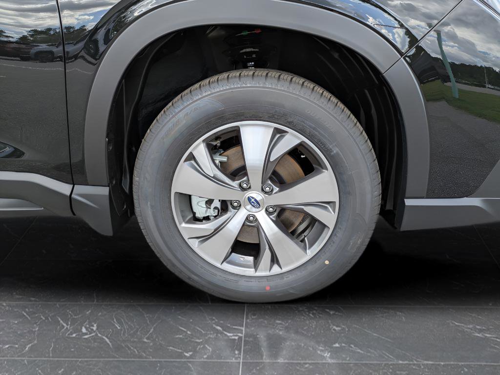 Certified 2025 Subaru Ascent Premium w/ Popular Package #1 AWD/4WD image 9
