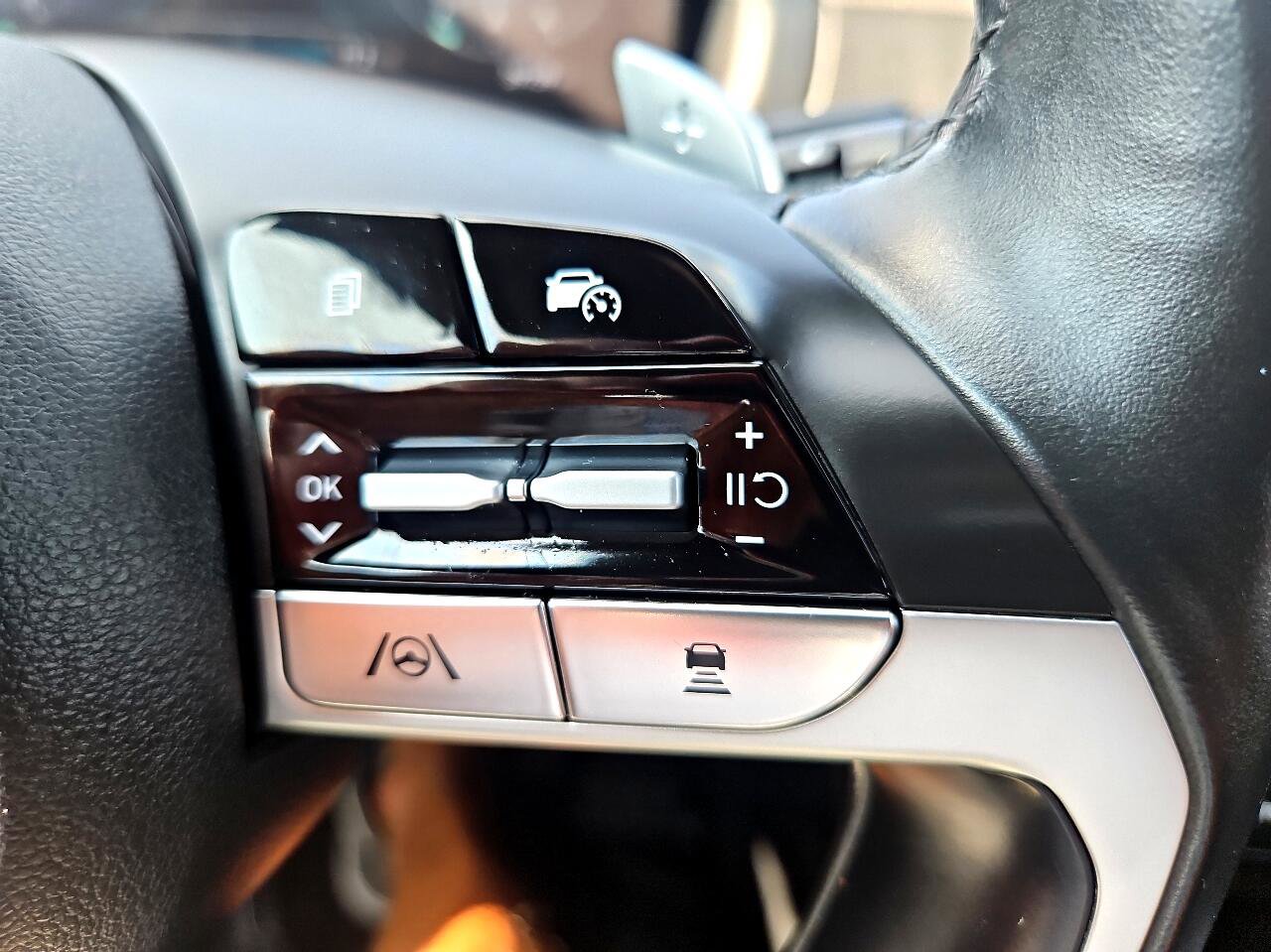 Used 2022 Hyundai Santa Cruz Limited image 31