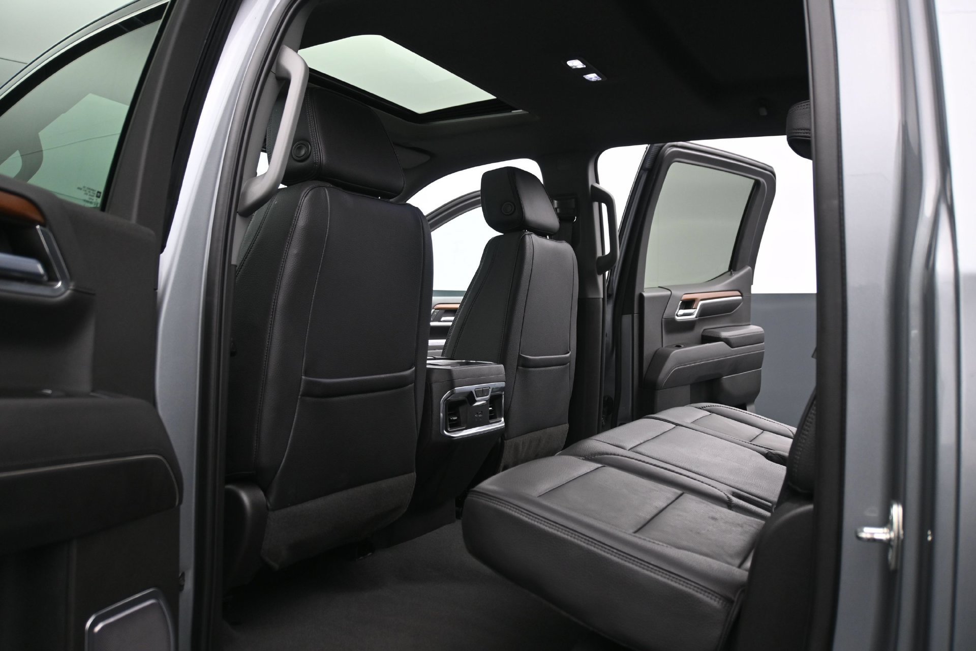 Used 2023 GMC Sierra 1500 Denali w/ Denali Reserve Package AWD/4WD image 15