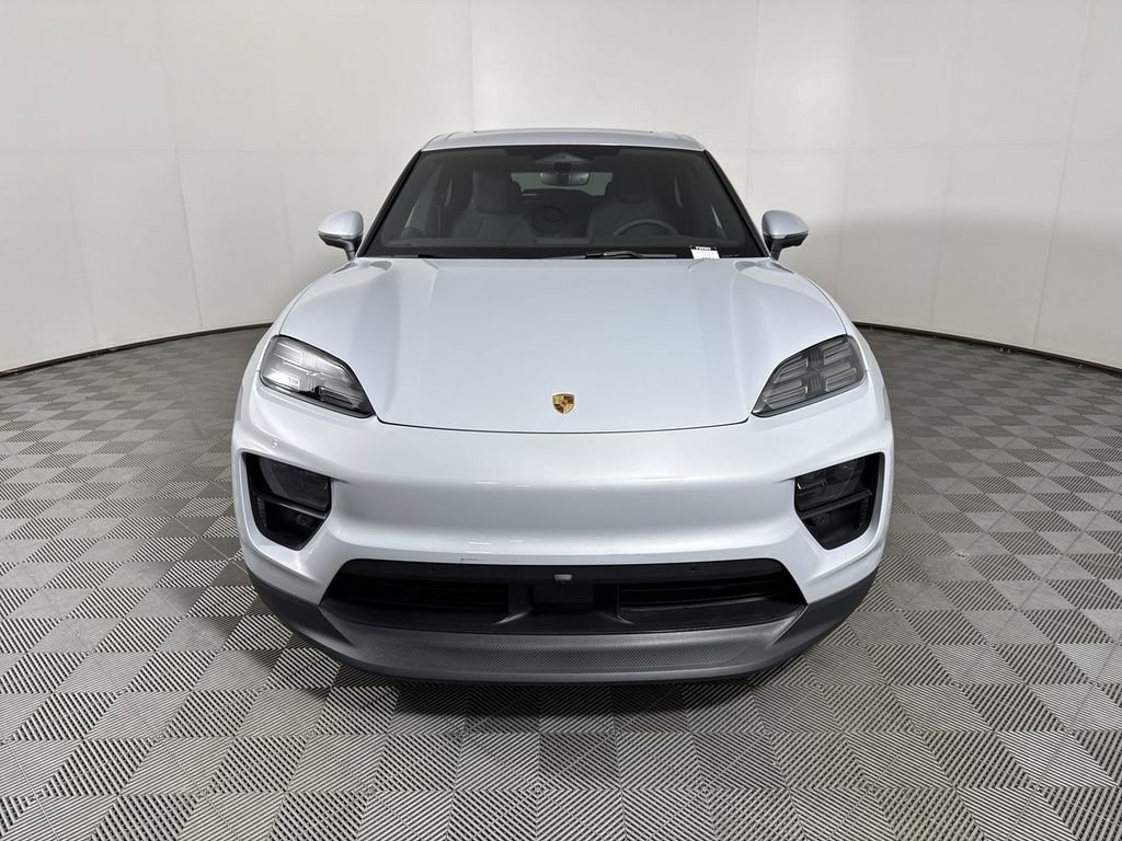 New 2025 Porsche Macan 4 Electric AWD/4WD image 10