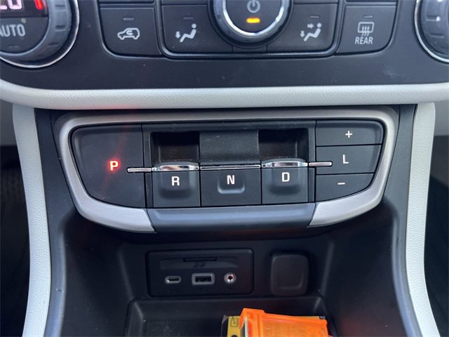 Used 2022 GMC Terrain Denali image 16