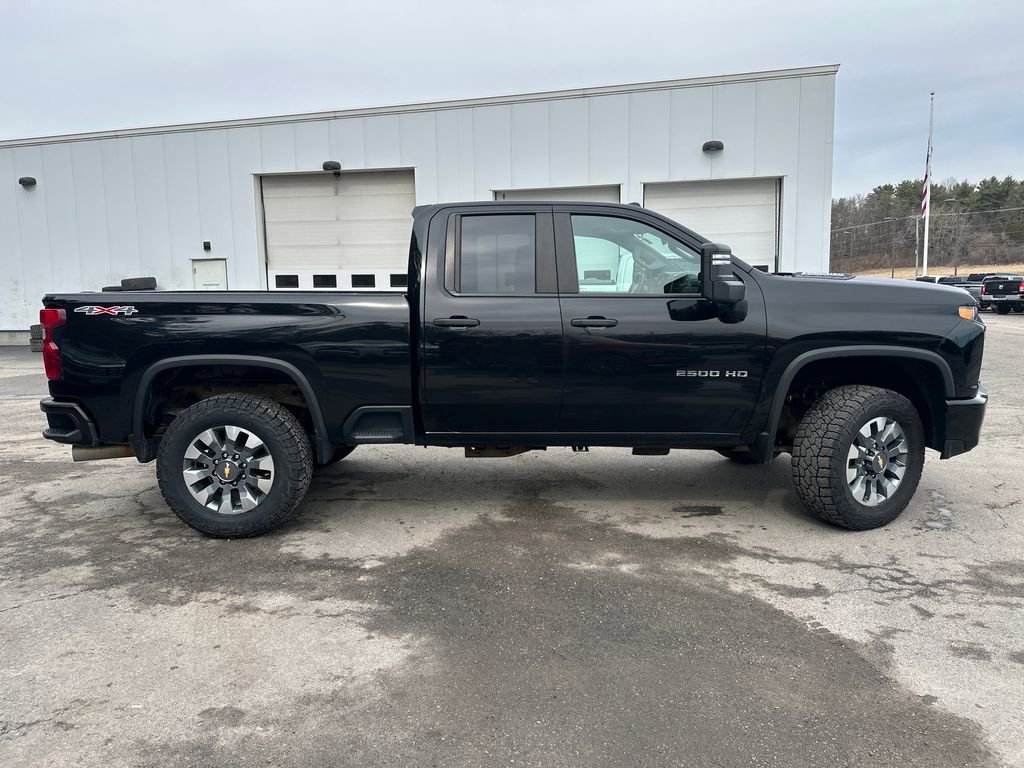 Used 2022 Chevrolet Silverado 2500 Custom w/ Custom Value Package image 6