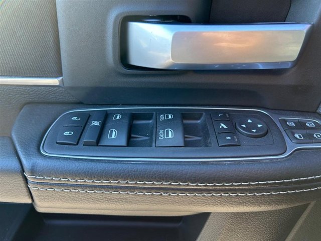 Used 2024 RAM 2500 Big Horn w/ Sport Appearance Package image 21