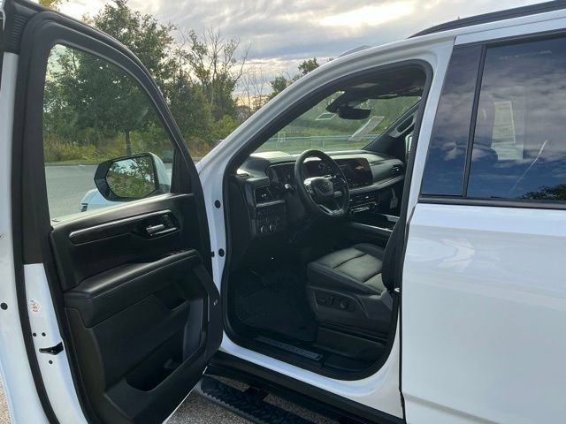 New 2026 Chevrolet Tahoe Z71 w/ Z71 Off-Road Package AWD/4WD image 16