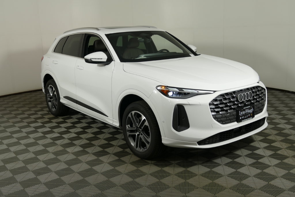 New 2026 Audi Q5 Premium AWD/4WD image 1