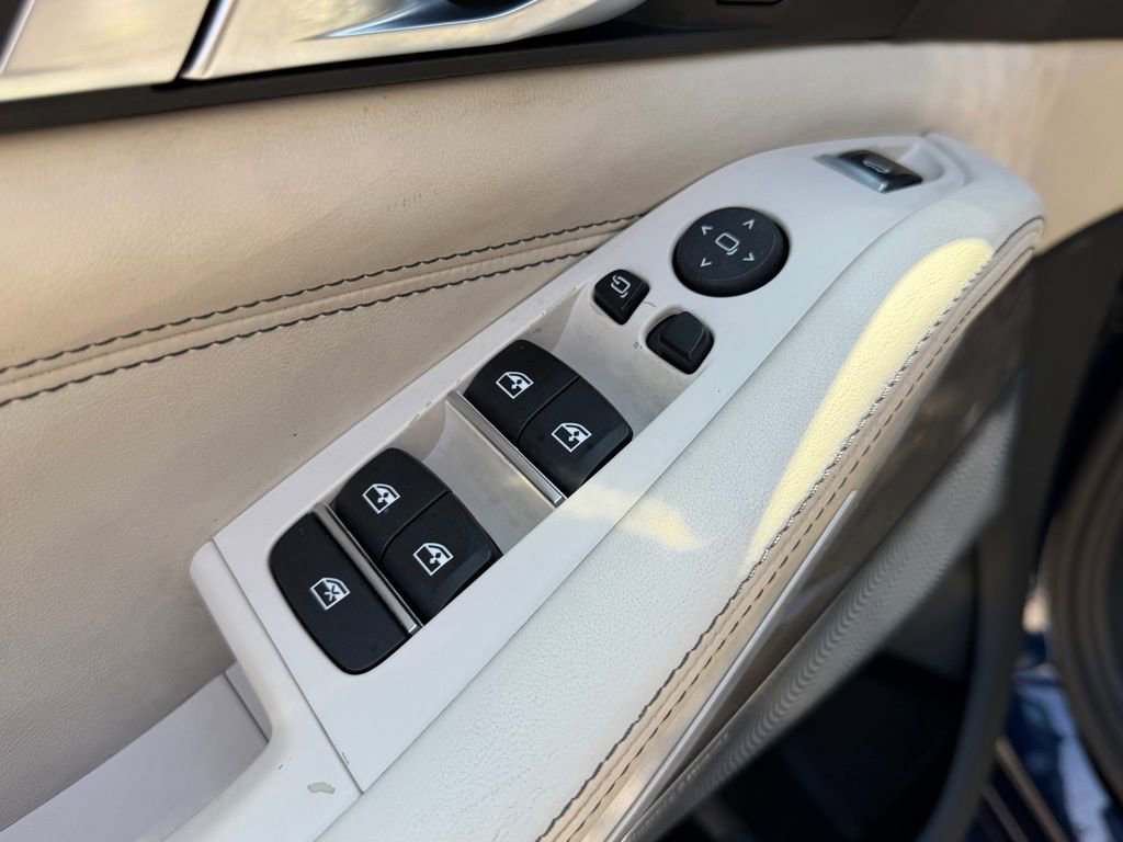 Used 2021 BMW X5 M50i w/ Executive Package image 14