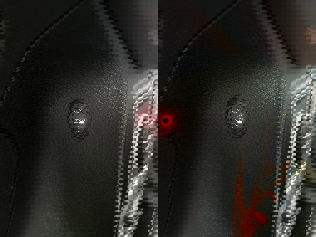 Used 2025 Jeep Wrangler Unlimited Rubicon image 29