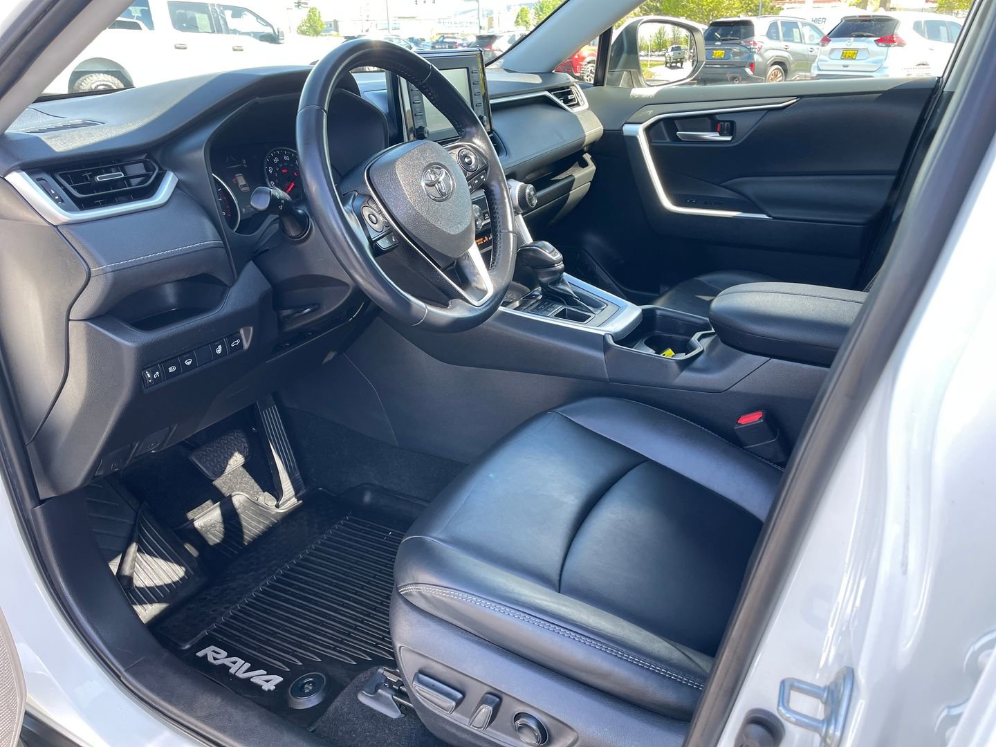 Used 2019 Toyota RAV4 XLE Premium w/ Cold Weather Package AWD/4WD image 23