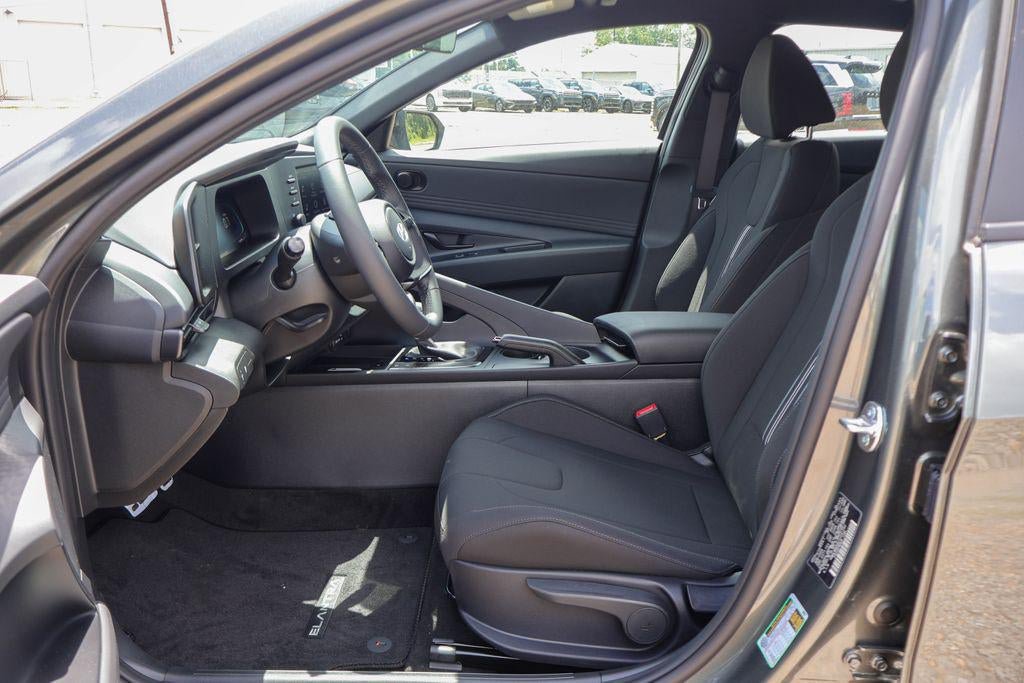 New 2026 Hyundai Elantra Sport FWD image 7