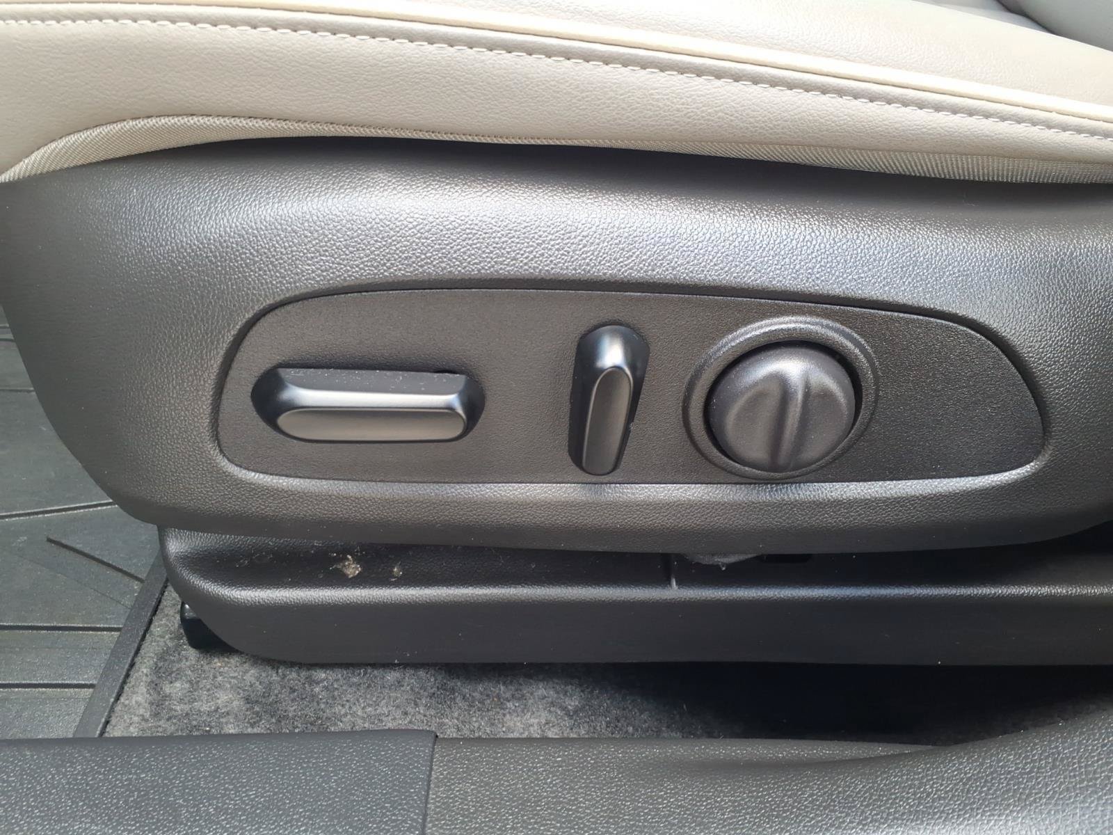Used 2025 Buick Envista Avenir FWD image 39