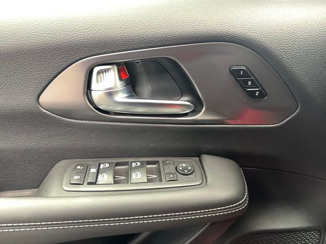 New 2026 Chrysler Pacifica Select image 24