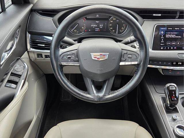 Certified 2020 Cadillac XT4 Luxury FWD image 18