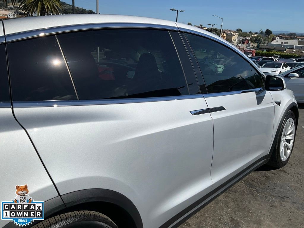 Used 2016 Tesla Model X 75D image 99