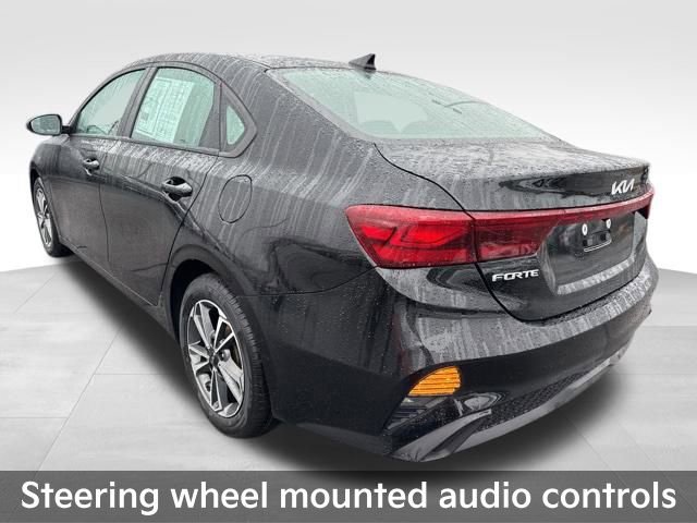 Used 2023 Kia Forte LXS image 8