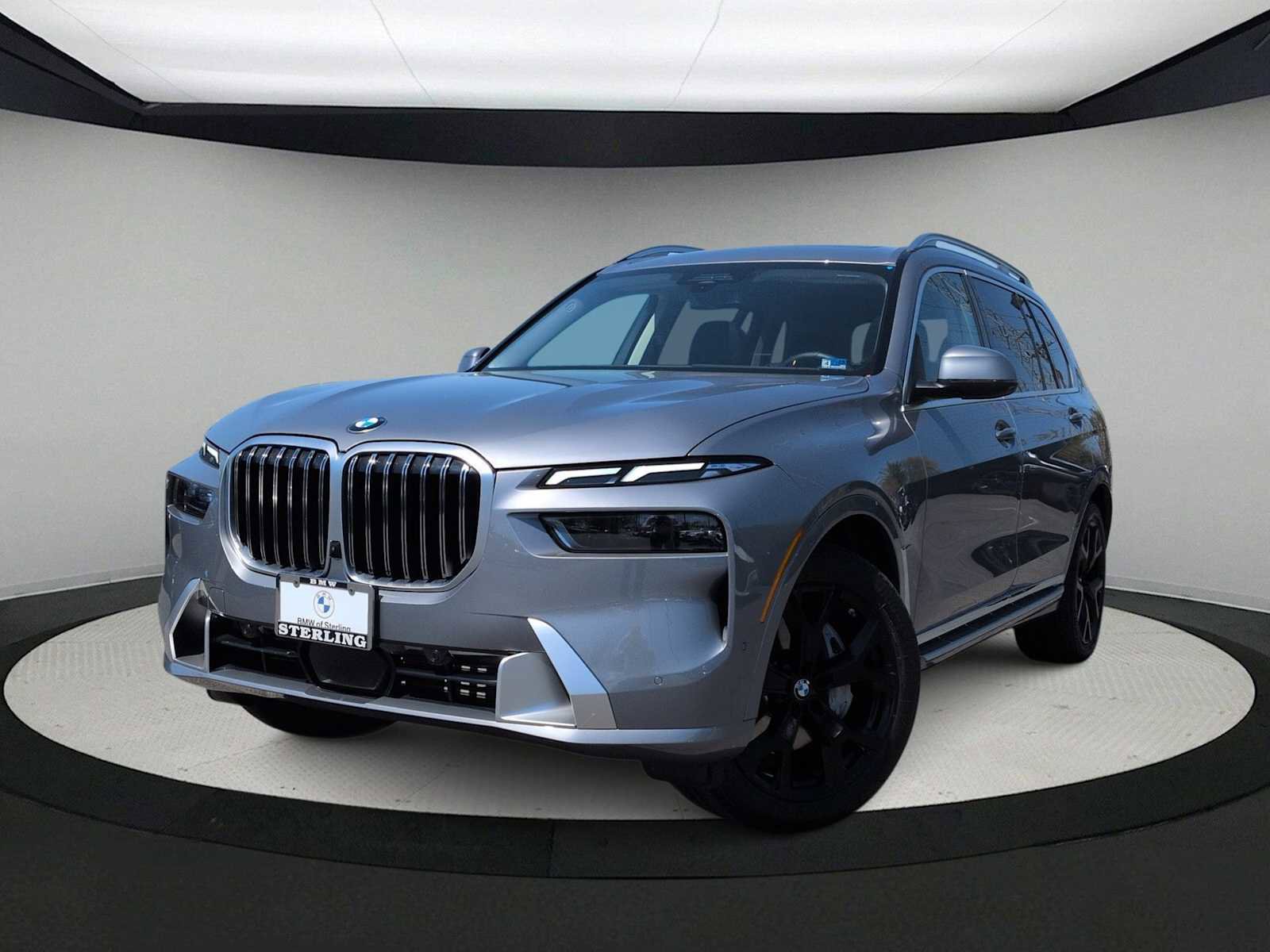 Used 2024 BMW X7 xDrive40i image 1