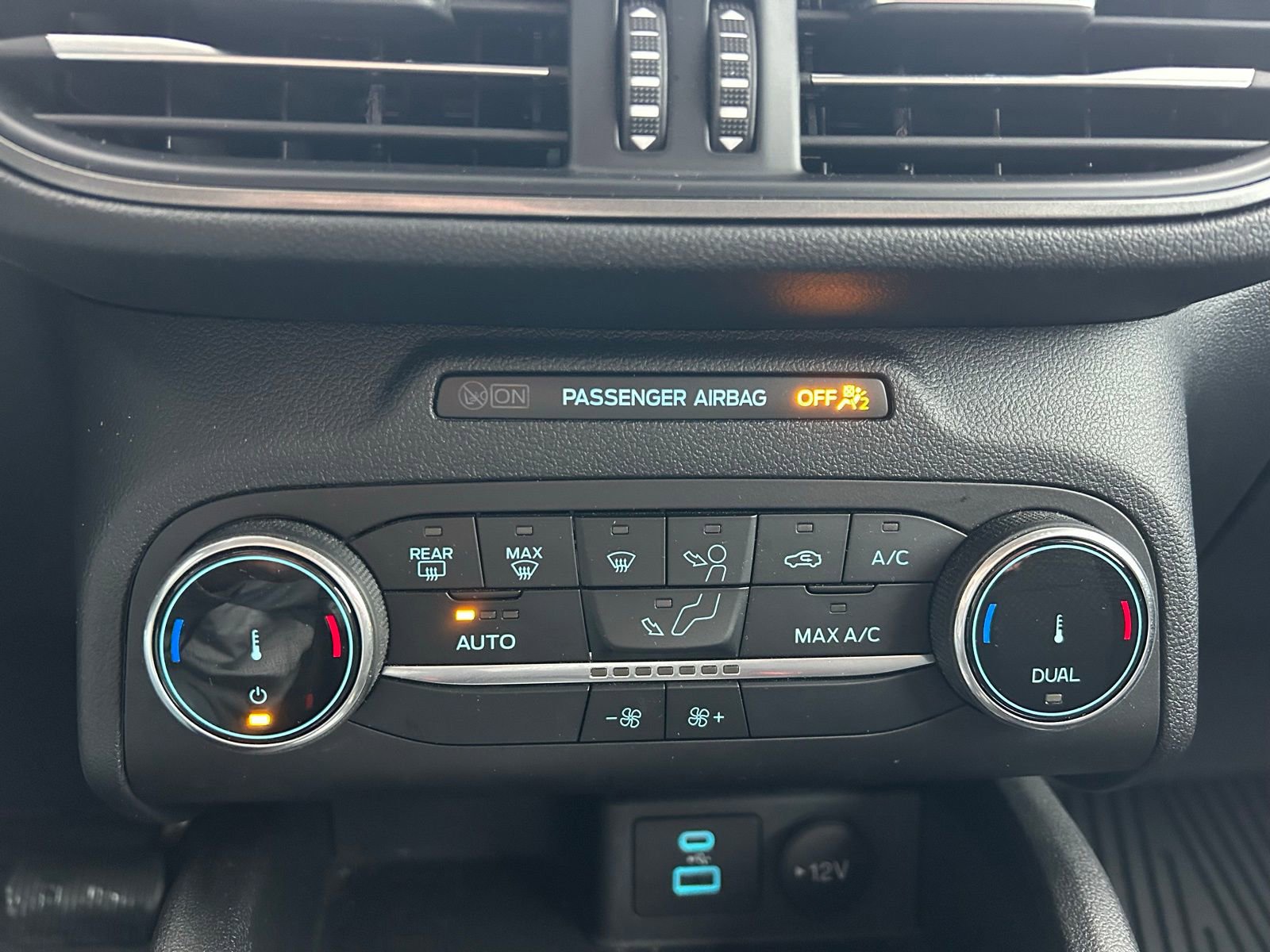 Used 2023 Ford Escape Active image 20
