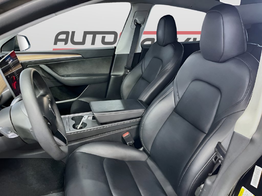 Used 2024 Tesla Model Y Performance AWD/4WD image 21