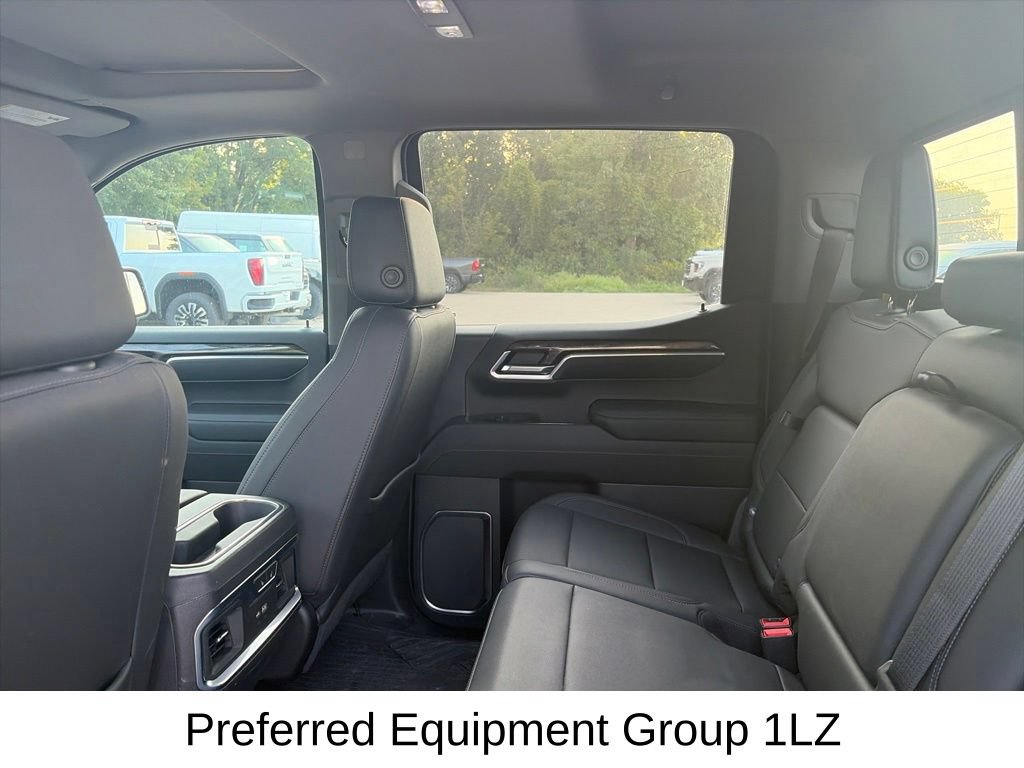 Used 2022 Chevrolet Silverado 1500 LTZ w/ LTZ Premium Package AWD/4WD image 11