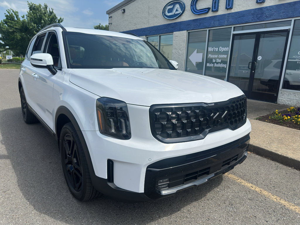 Used 2025 Kia Telluride SX Prestige X-Line AWD/4WD image 2