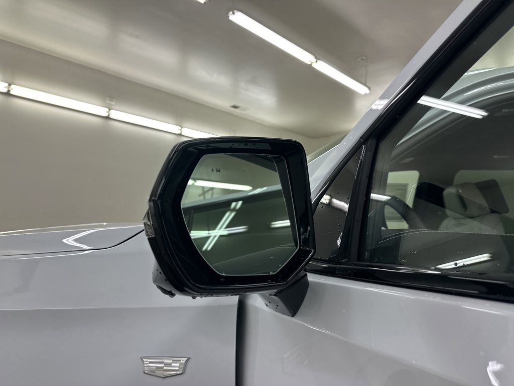 New 2026 Cadillac Escalade Platinum Sport w/ LPO, ONYX Package image 15