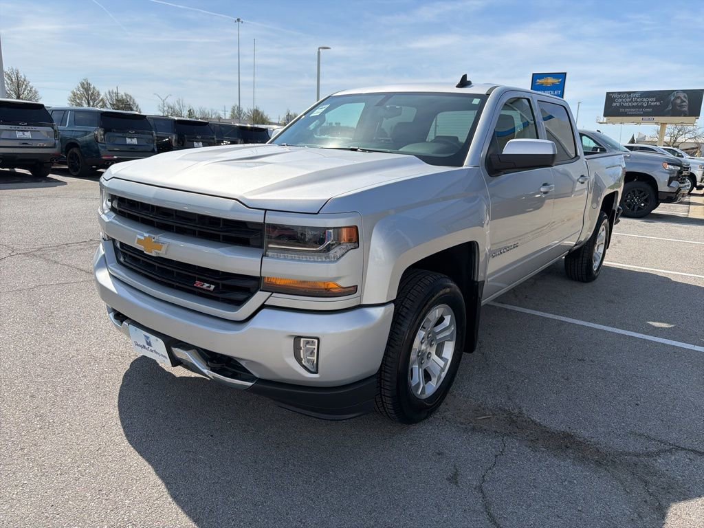 Used 2018 Chevrolet Silverado 1500 LT w/ All Star Edition image 7