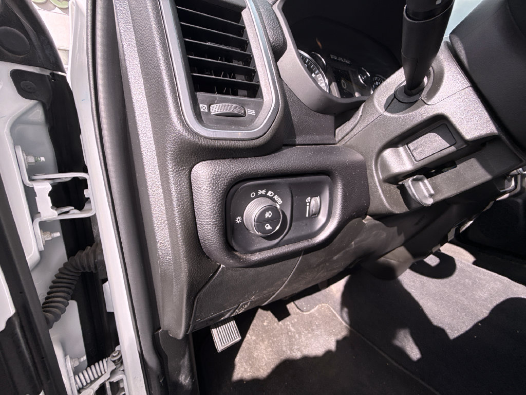 Used 2024 RAM 2500 Big Horn AWD/4WD image 16
