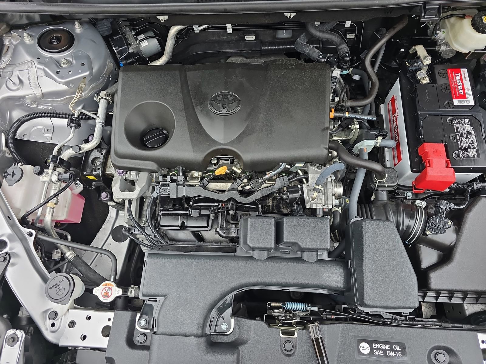 Used 2022 Toyota RAV4 XLE image 34