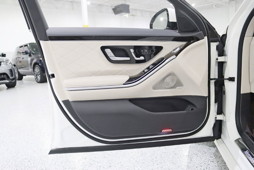 Used 2022 Mercedes-Benz S 580 4MATIC Sedan image 32
