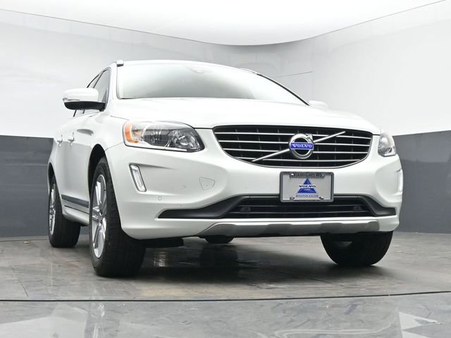 Used 2016 Volvo XC60 T6 w/ Proximity Package image 29