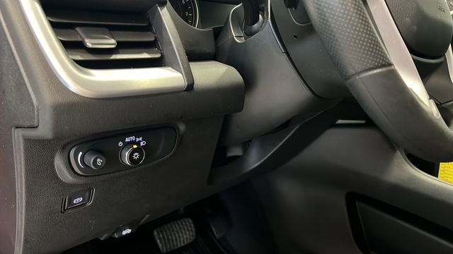 Used 2023 GMC Terrain SLE w/ Driver Convenience Package AWD/4WD image 10