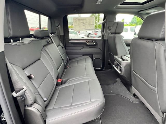 New 2025 GMC Sierra 2500 SLT w/ SLT Premium Package image 16