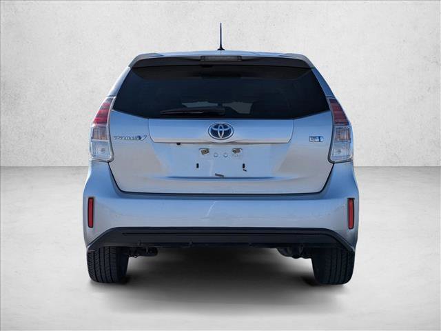 Used 2017 Toyota Prius V Five image 4