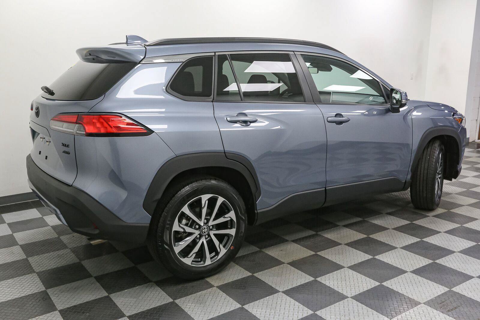 Certified 2023 Toyota Corolla Cross XLE w/ Convenience Package AWD/4WD image 9
