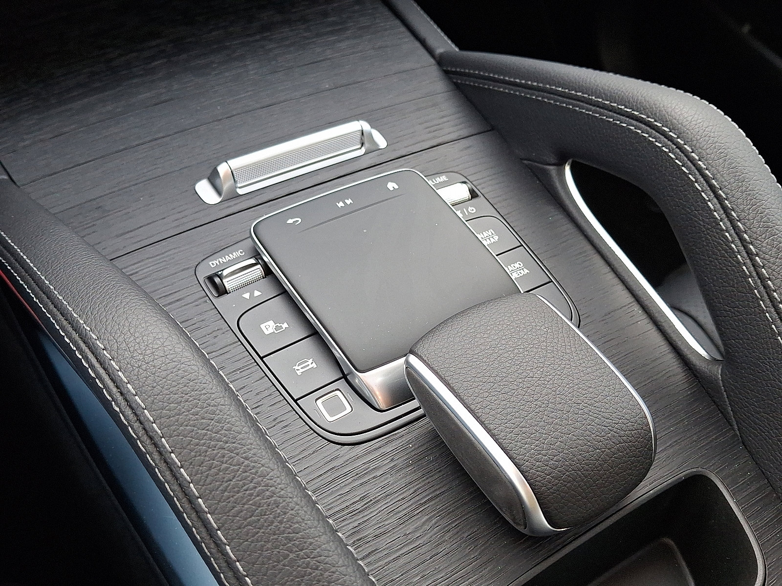 Used 2026 Mercedes-Benz GLE 450 4MATIC image 14