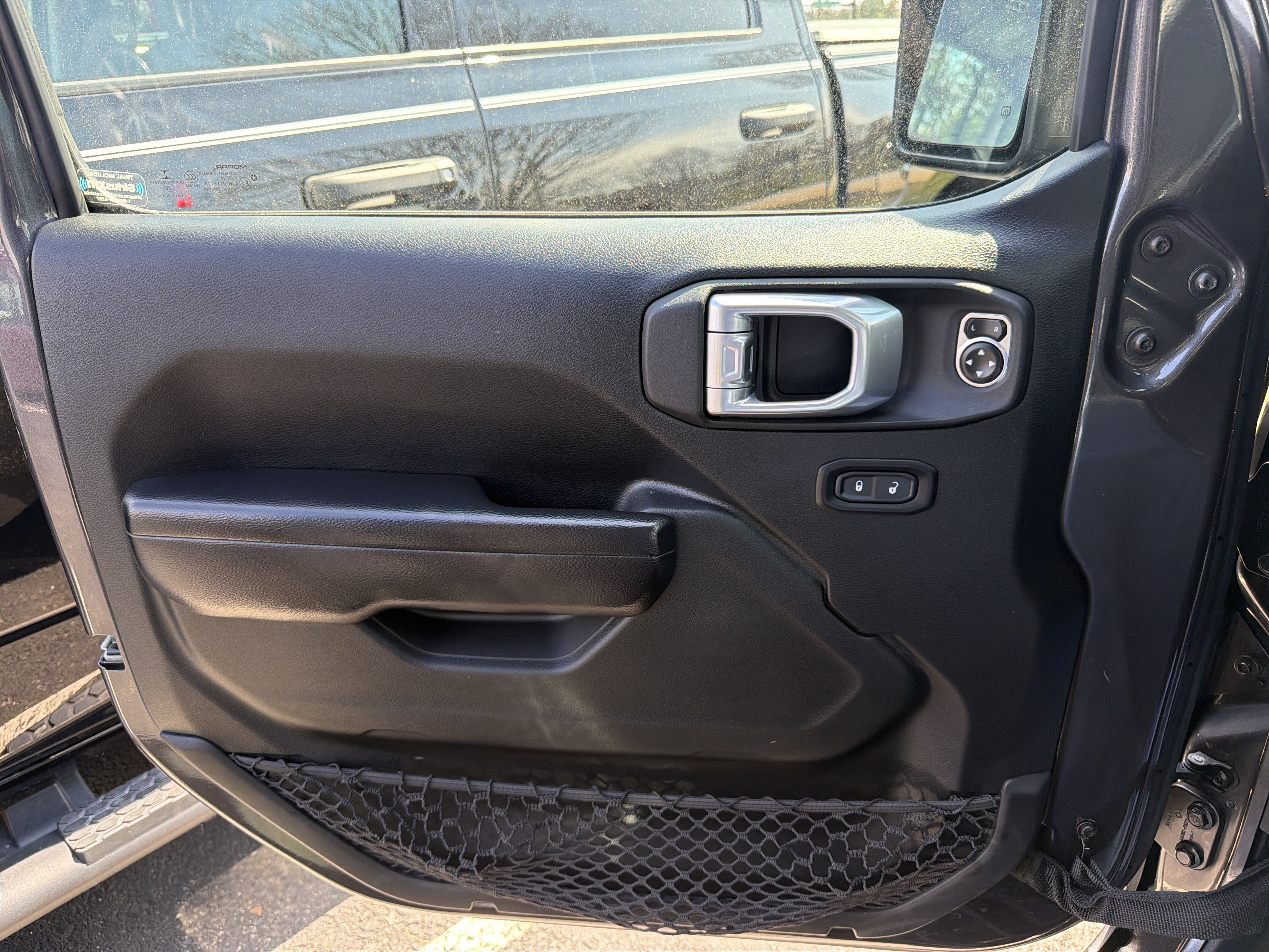 Used 2021 Jeep Wrangler Willys AWD/4WD image 31
