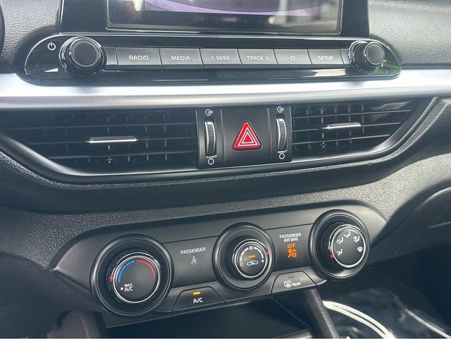 Certified 2023 Kia Forte LXS w/ LXS Technology Package FWD image 23