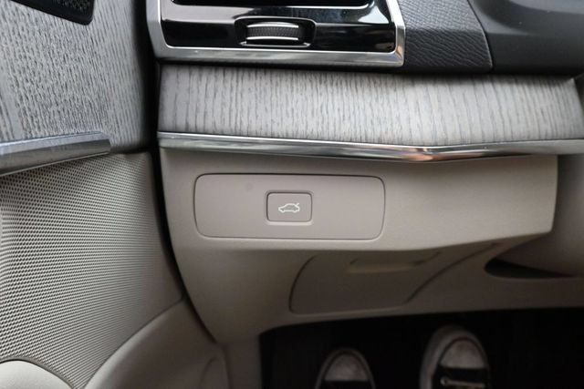 Used 2024 Volvo XC90 B6 Plus w/ Protection Package Premier AWD/4WD image 27