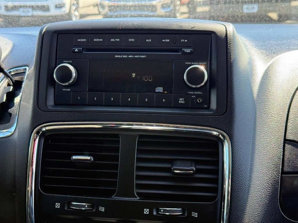 Used 2015 RAM C/V Tradesman FWD image 8