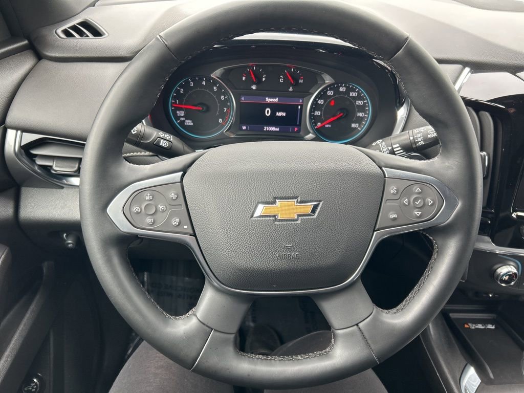 Used 2023 Chevrolet Traverse LT image 5