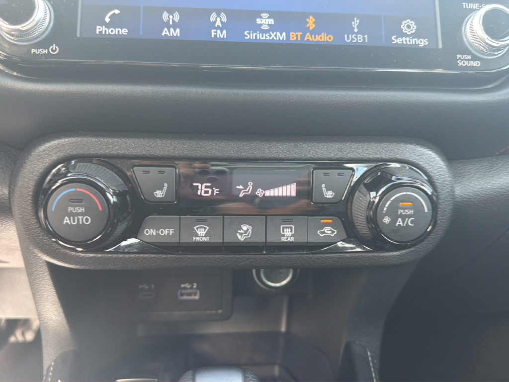 Certified 2024 Nissan Kicks SR w/ SR Premium Package FWD image 38