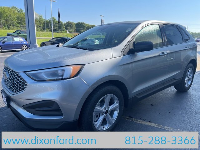 Used 2024 Ford Edge SE image 3