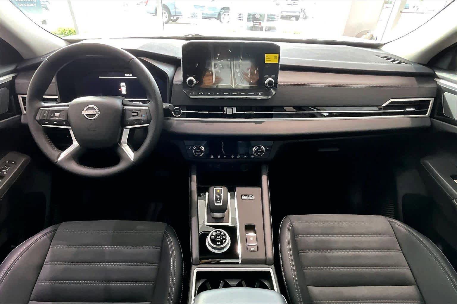 New 2026 Nissan Rogue SL image 5