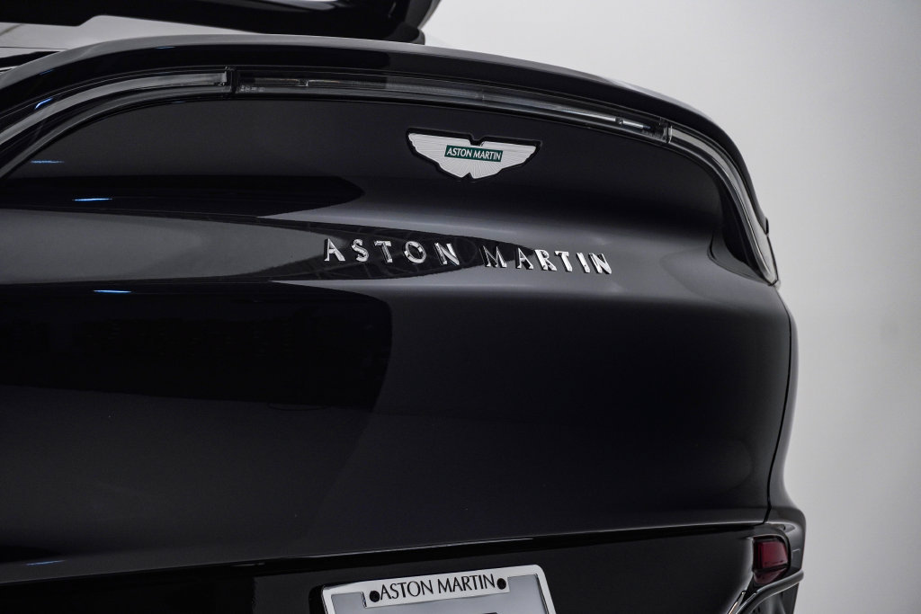 Used 2025 Aston Martin DBX 707 AWD/4WD image 12