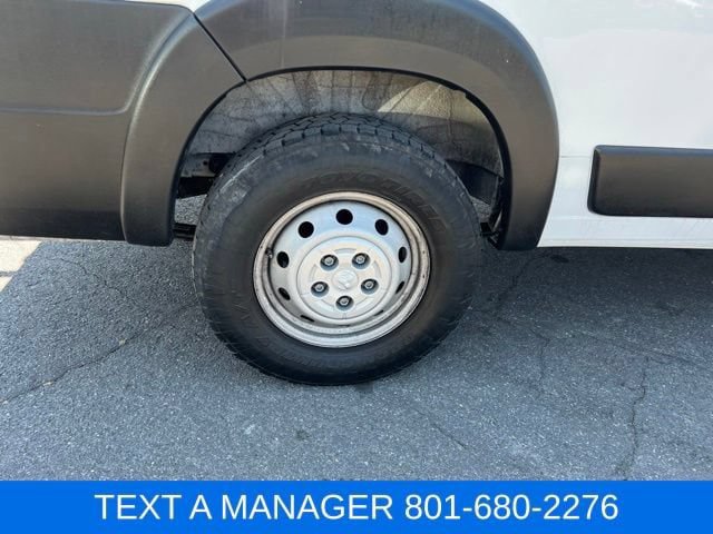 Used 2023 RAM ProMaster 2500 w/ Driver Convenience Group FWD image 6
