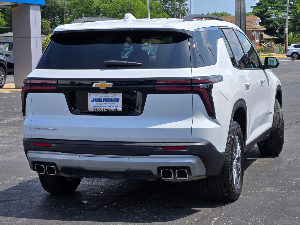 Certified 2025 Chevrolet Traverse LT image 11