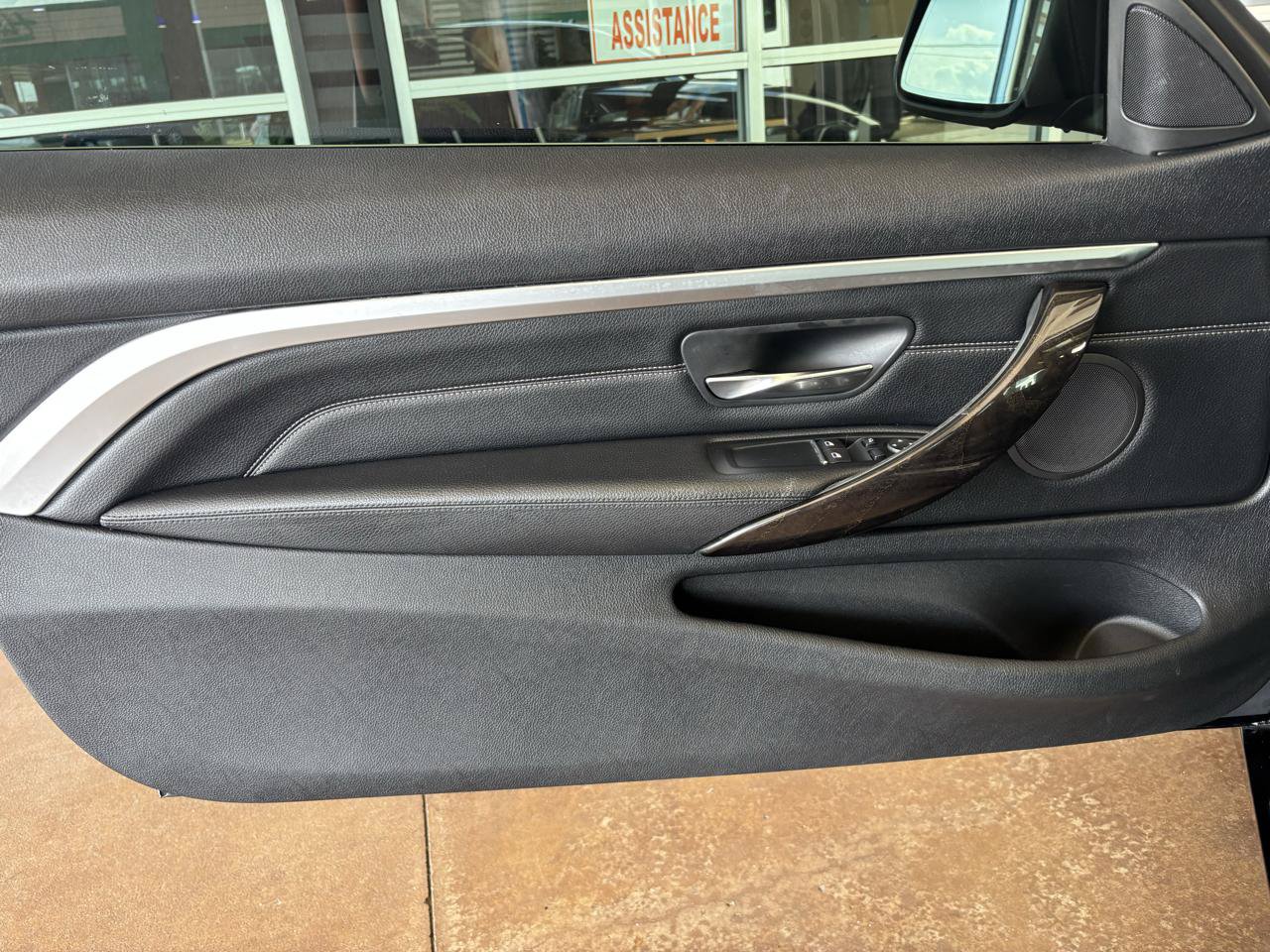 Used 2020 BMW 430i Coupe w/ Executive Package RWD image 25