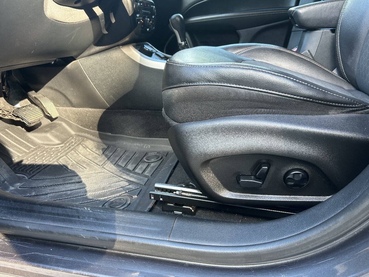 Used 2018 Jeep Compass Latitude w/ Popular Equipment Group AWD/4WD image 12