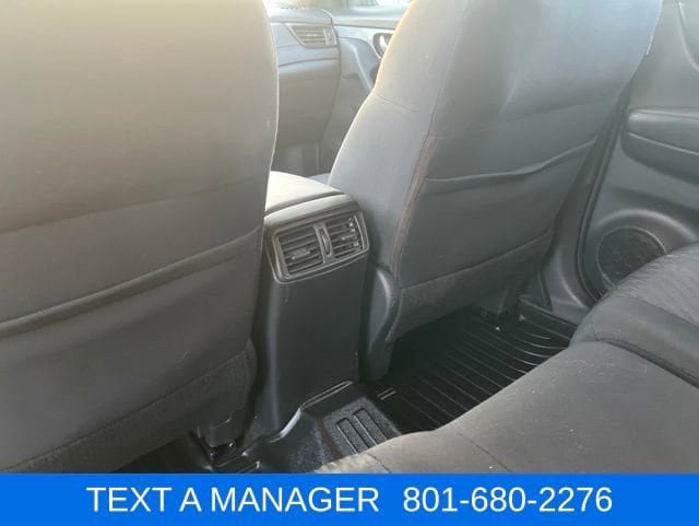 Used 2017 Nissan Rogue S FWD image 16