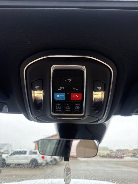 New 2025 Jeep Grand Cherokee Limited w/ Trailer Tow Package image 14