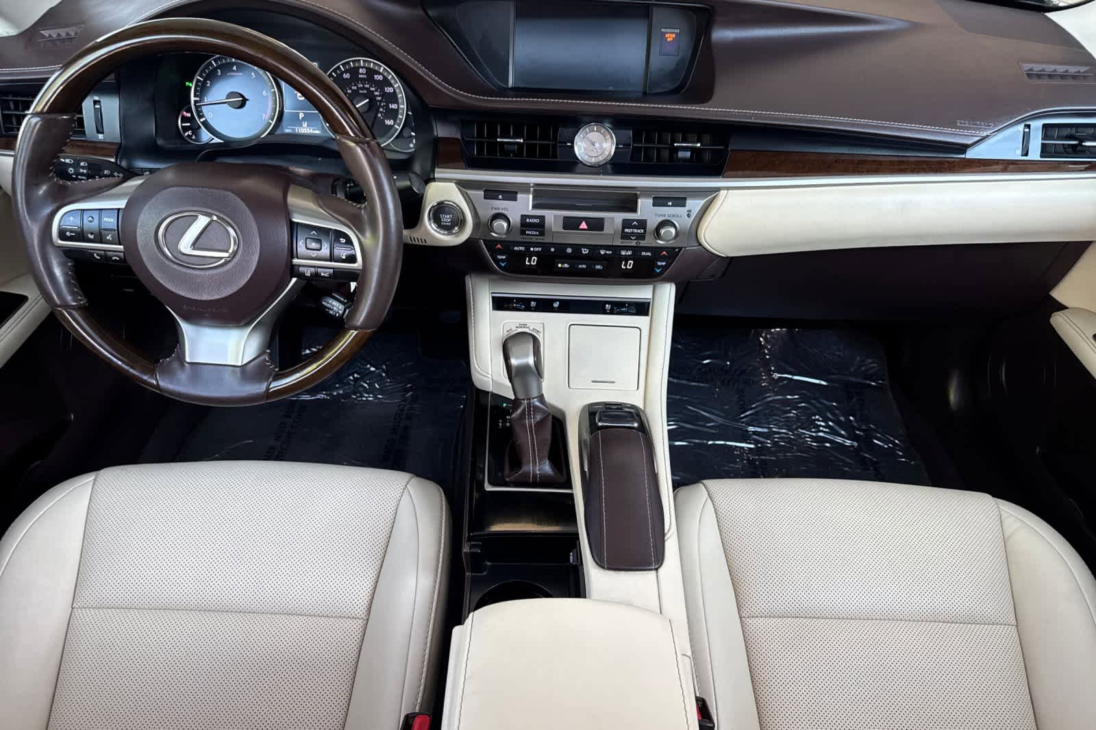 Used 2018 Lexus ES 350 w/ Navigation System Package FWD image 3